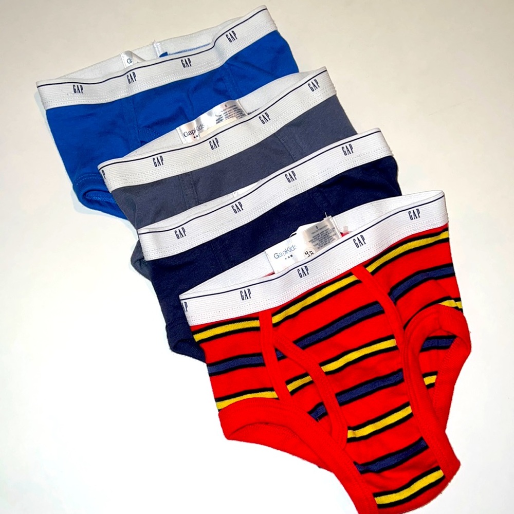 GAP Boys Underwear NEW 4 pcs SZ Small
